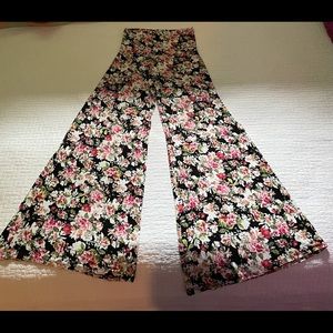 Floral palazzo pants